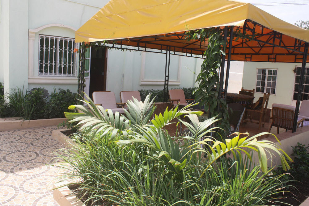 Pelican Residence Fajara Exterior foto